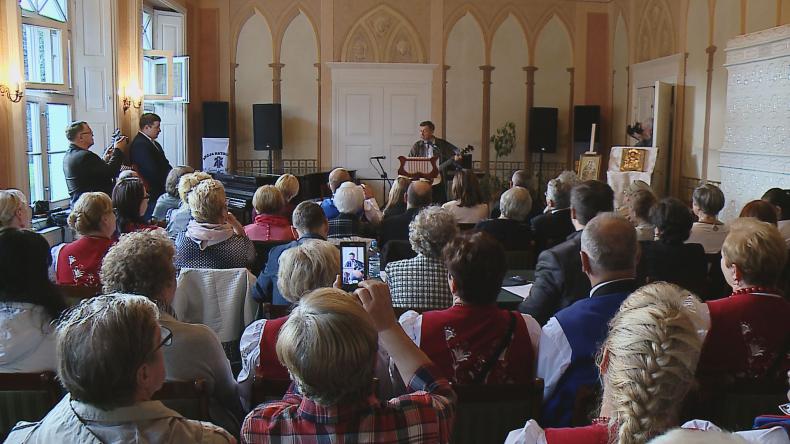Seniorzy zaśpiewali w muzeum