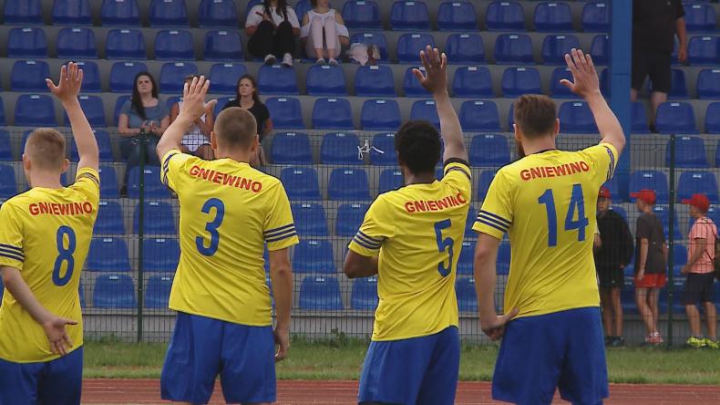 Stolem Gniewino z porażką