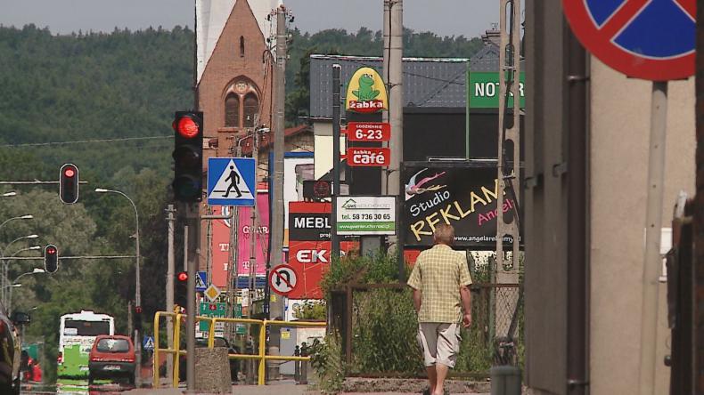 Uchwałą w reklamy, Reda chce robić porządki