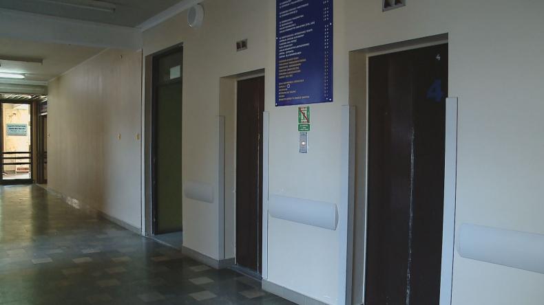 Po 35 latach szpital wymienia windy