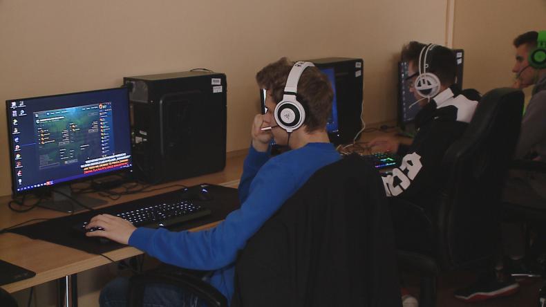 W Redzie stawiają na e-sport