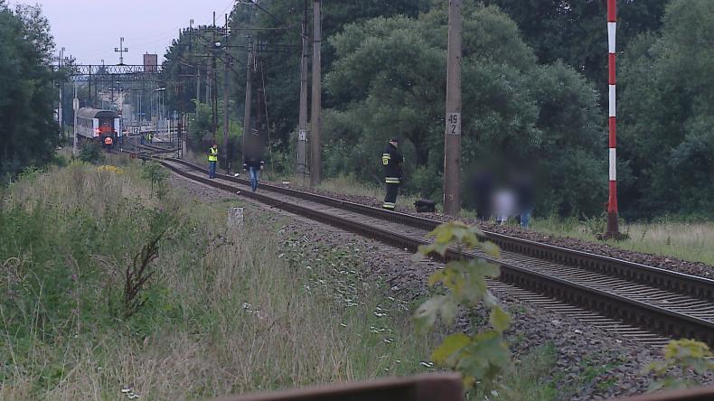 Pod kołami pociągu zginął mężczyzna