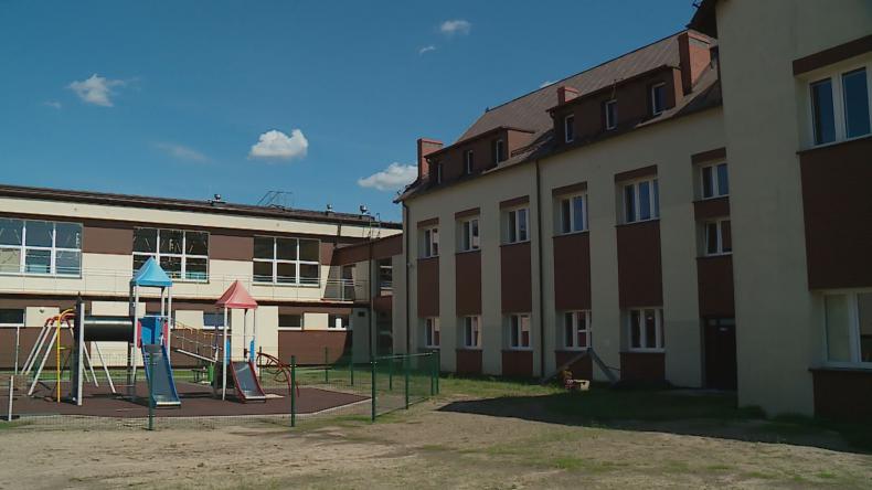 Rozbudowana szkoła w Gowinie będzie gotowa na czas