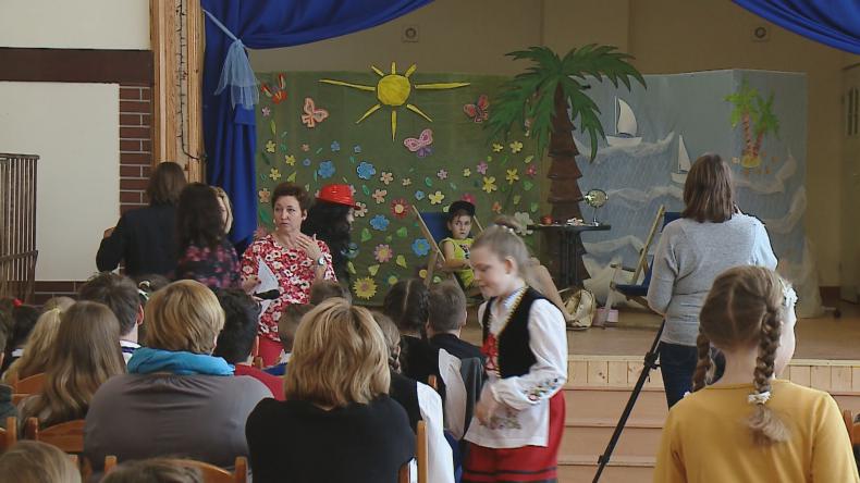 Młodzi aktorzy występowali w Sławoszynie