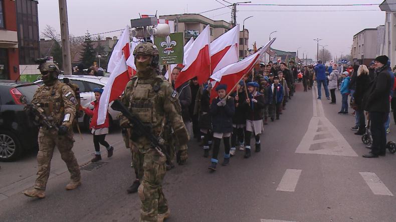 Rumski marsz w asyście samgo Piłsudskiego