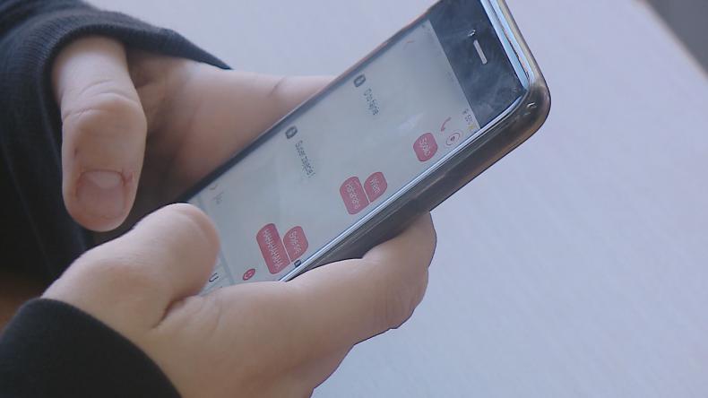 Szkoły strefami wolnym od telefonów?