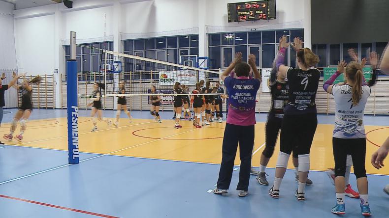 APS po słabym meczu przegrał z SMS Police